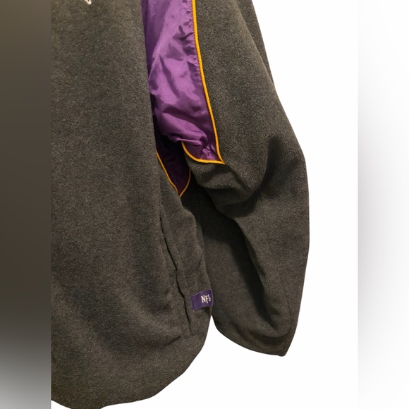 NFL Minnesota Vikings Reversible Men’s Jacket. Size Medium. Good condition - Picture 10 of 12